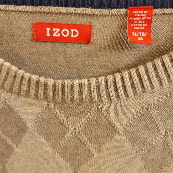 🎉 5 for $25 - Argyle print lightweight sweater - Picture 3 of 4